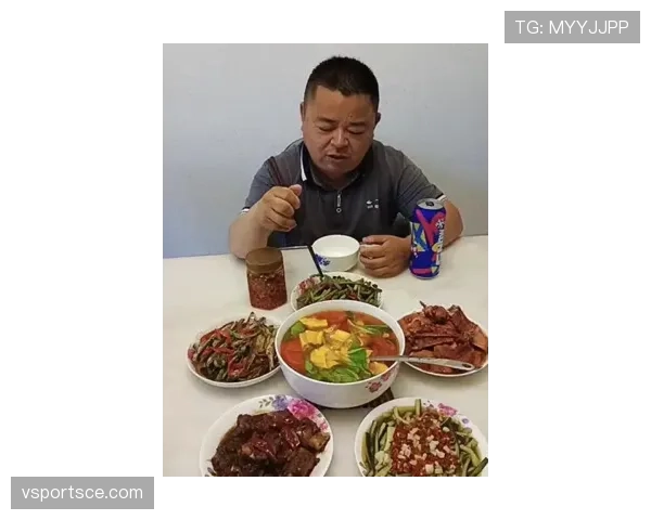 何卓佳训练完直接拎爱马仕去吃火锅，这反差谁懂啊