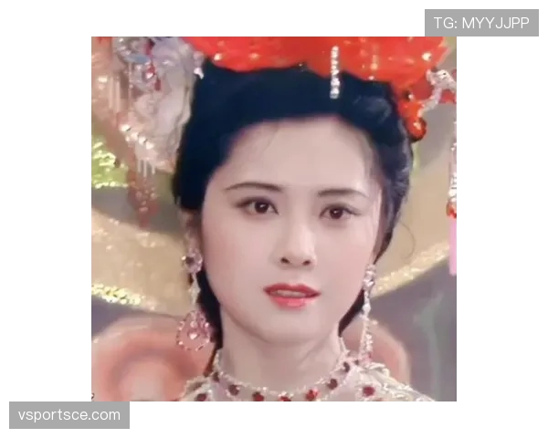 朱琳球场上像隔壁姑娘,退场拎出来的行李牌奢得让人没词 朱琳球场上像隔壁姑娘,退场拎出来的行李牌奢得让人没词